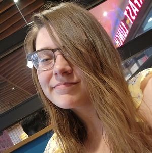 Meet your Posher, Dakota